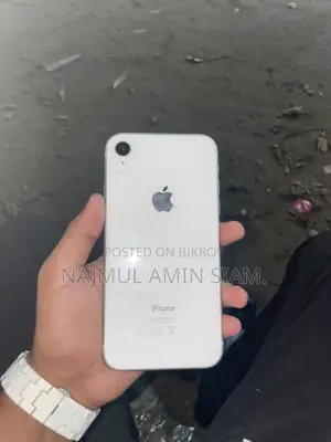 Apple iPhone XR 64 GB White