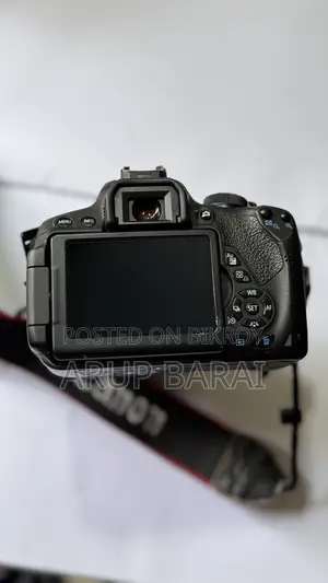 Canon Eos 700d DSLR Camera