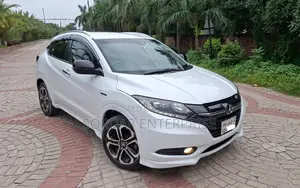 Honda Vezel 2014 Pearl