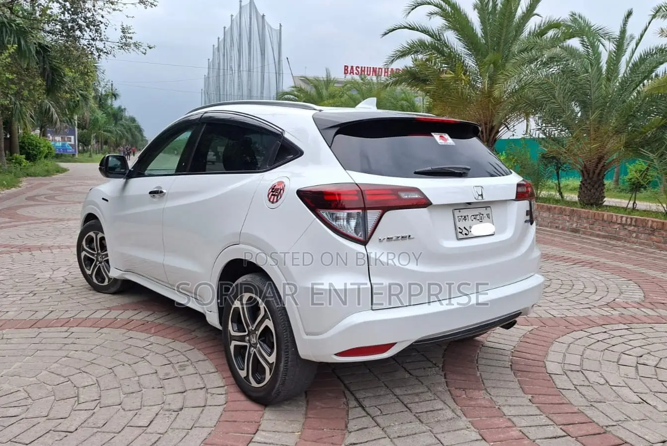 Honda Vezel 2014 Pearl