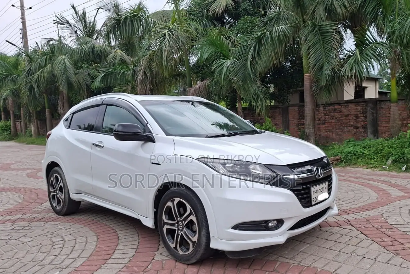 Honda Vezel 2014 Pearl