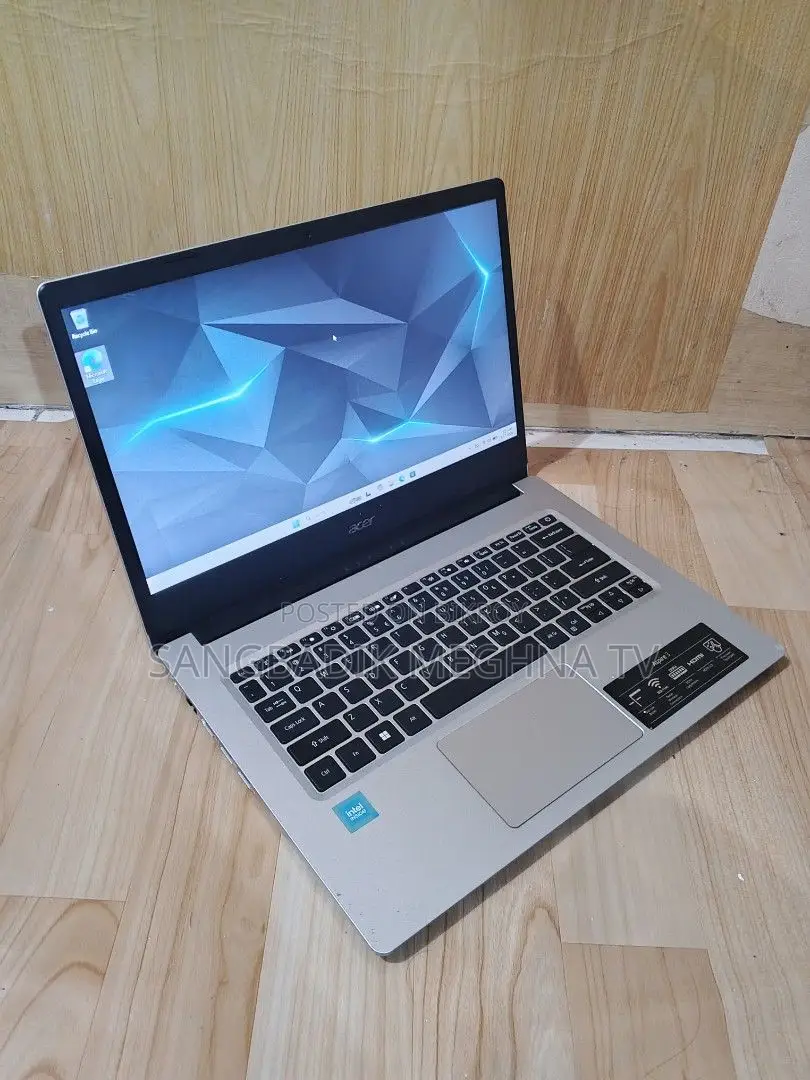 Laptop Acer 3GB Intel SSD 256GB