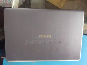 Laptop Asus ASUSPRO B9440UA 4GB Intel Core I3 SSD 60GB