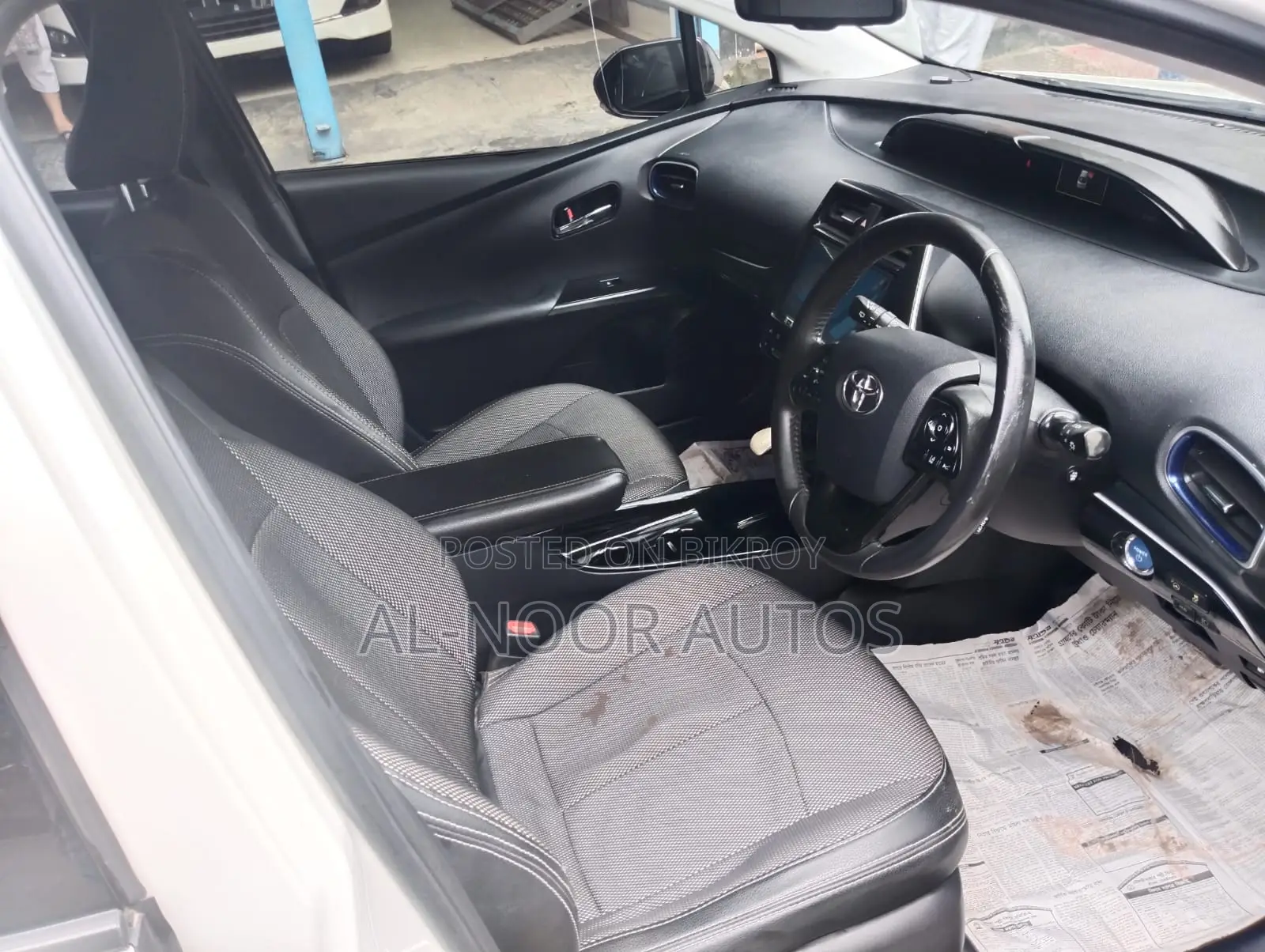 Toyota Prius 2018 Pearl