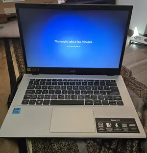 Laptop Asus 3GB Intel SSD 256GB