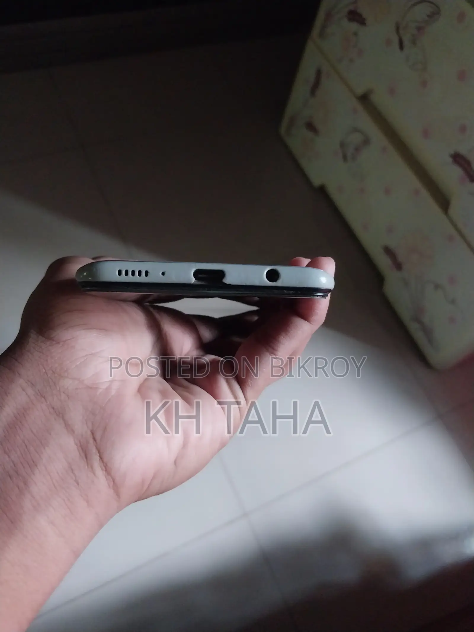 Samsung Galaxy A50 64 GB White
