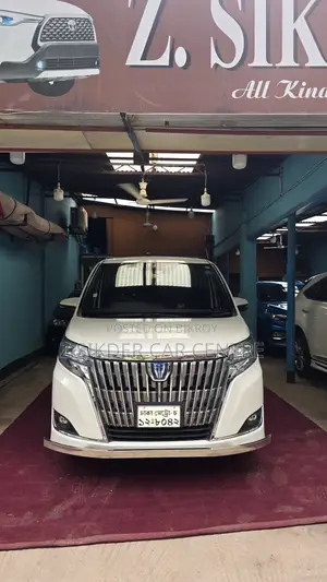 Toyota Esquire 1.8 FWD Hybrid (7 seater) 2018 Pearl