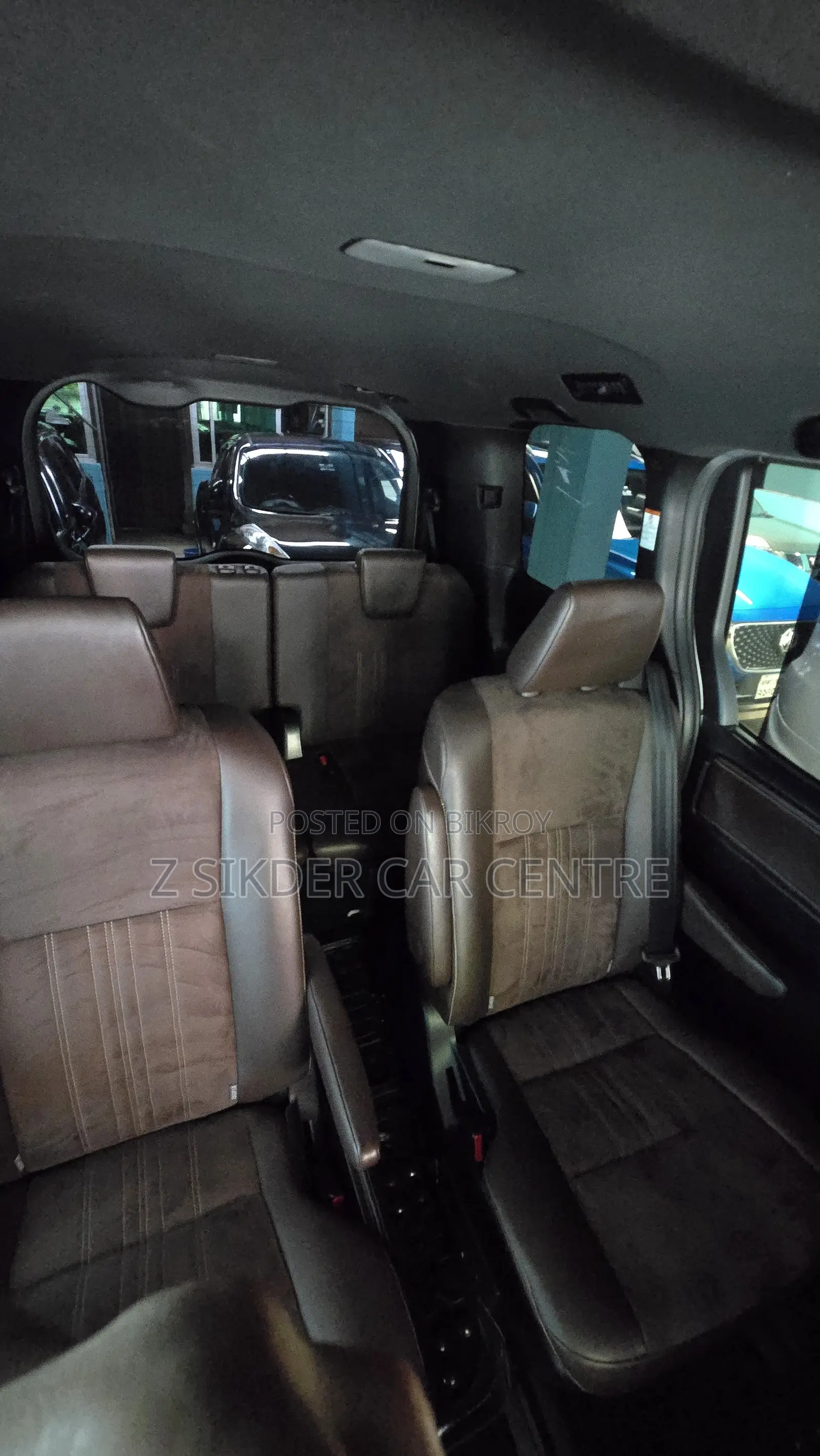 Toyota Esquire 1.8 Front Wheel Drive Hybrid (7 seater) 2018 Pearl