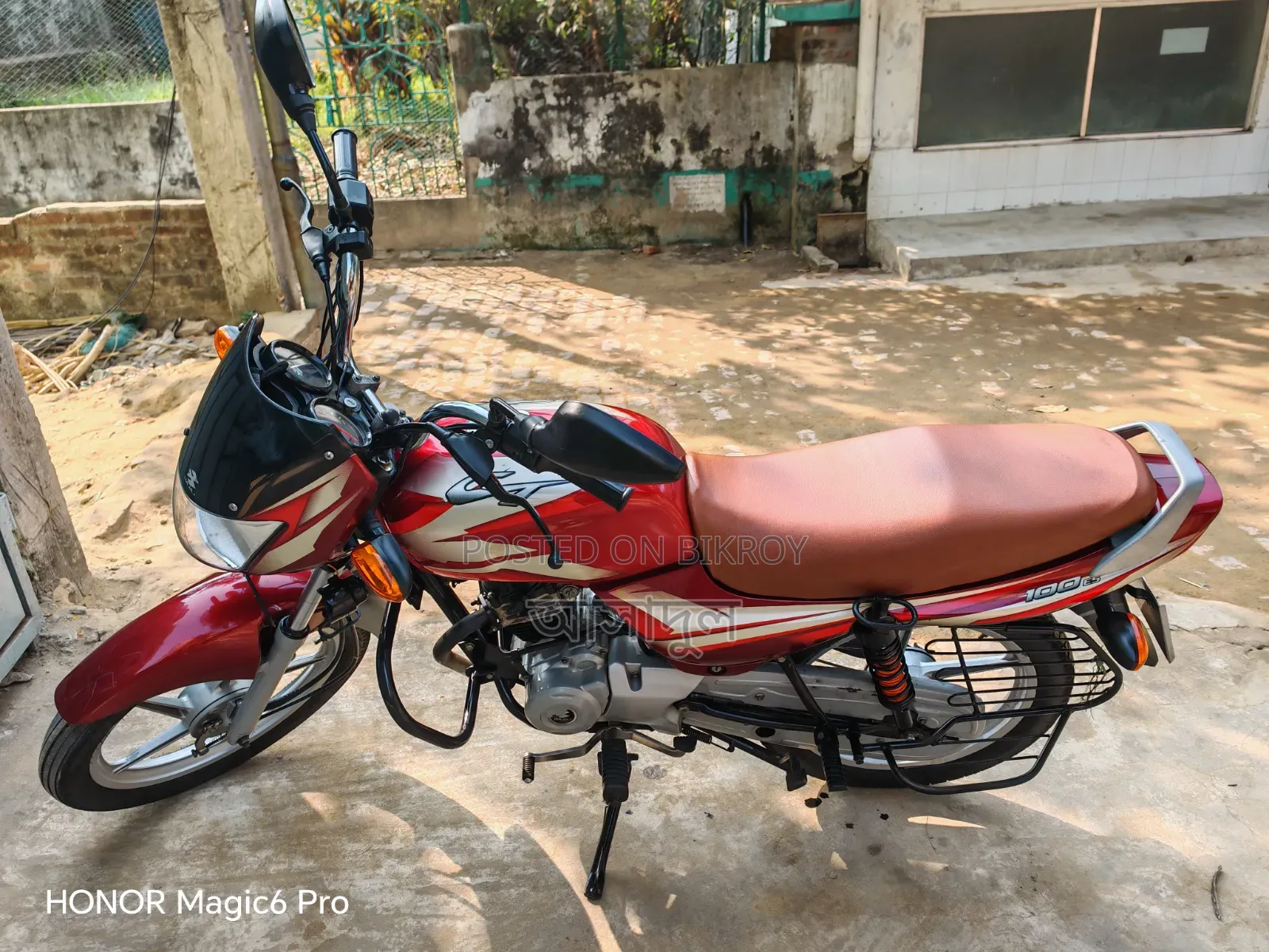 Bajaj CT 100 ES 2023 Red