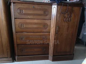 Wardrobe Segun Wood