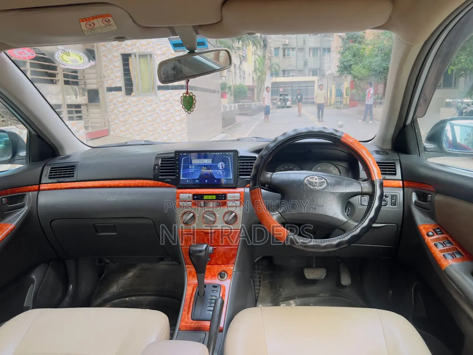 Toyota Corolla 2004 Silver