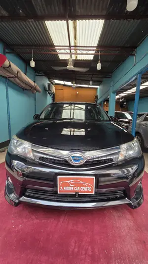 Toyota Corolla Fielder 1.5 Hybrid FWD 2014 Black