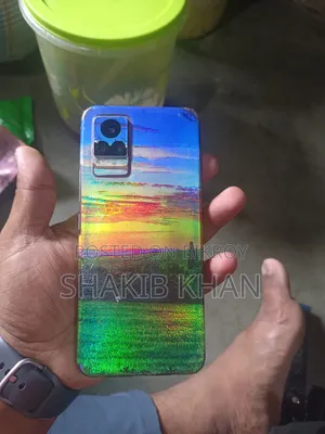 Vivo V20 2021 128 GB
