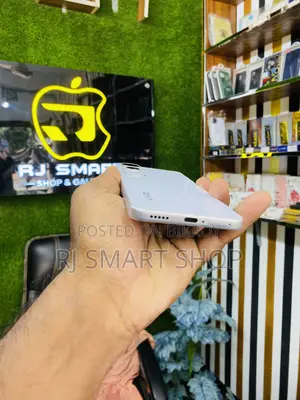 Vivo Y400 128 GB White