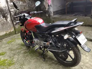 Bajaj Pulsar 150 2017 Red