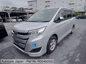 Toyota Noah 2021 Silver