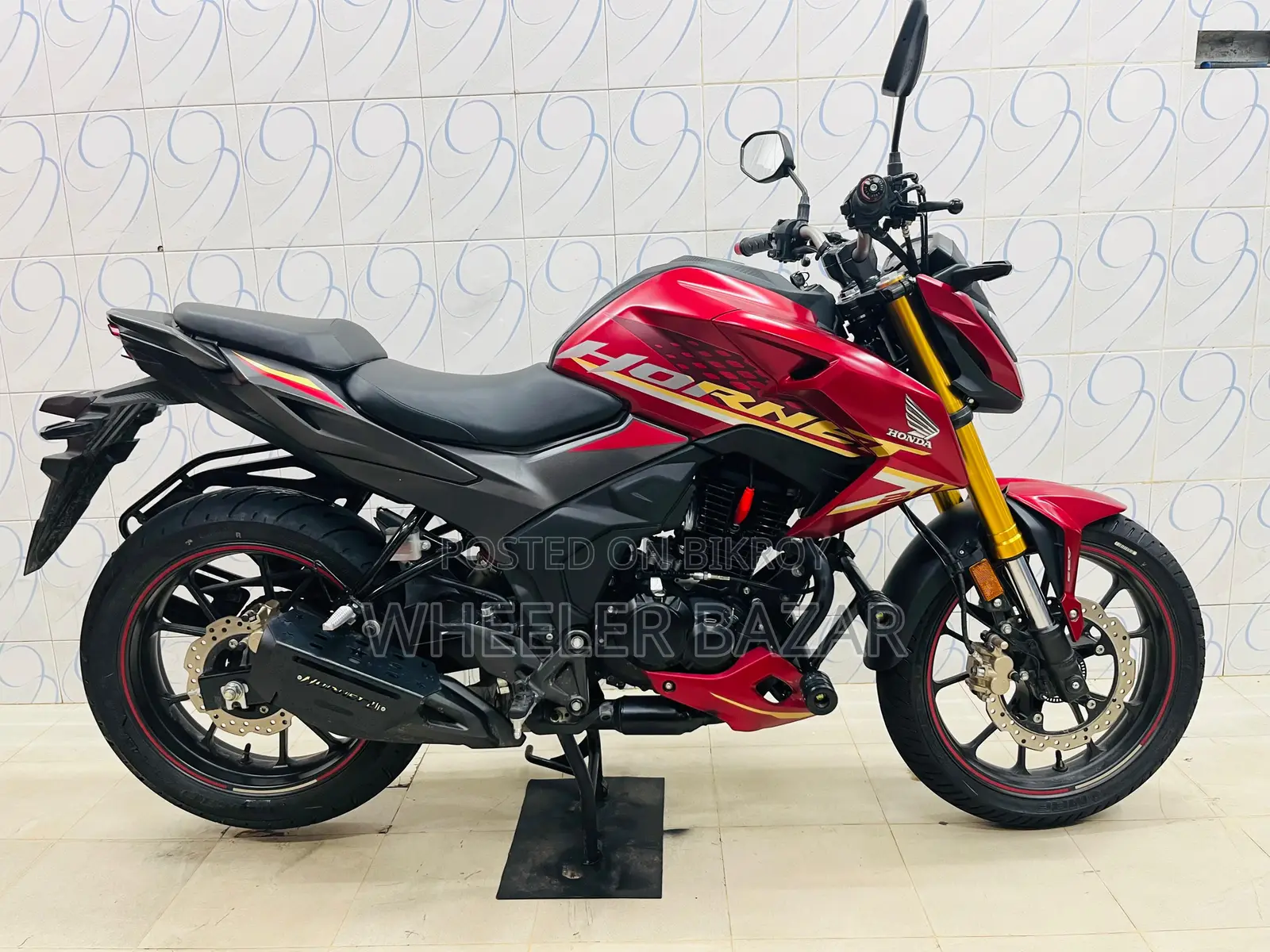 Honda Hornet 2026 Red