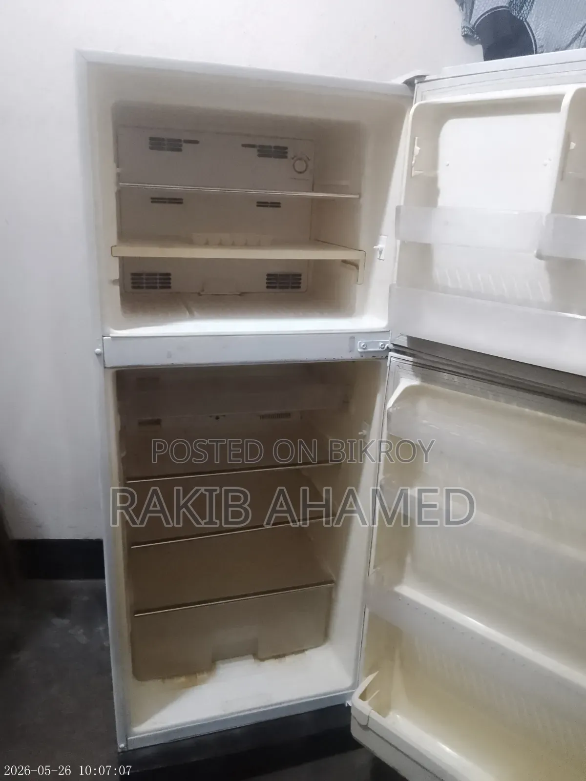 সিঙ্গার ফ্রিজ বিক্রি করা হইবে।