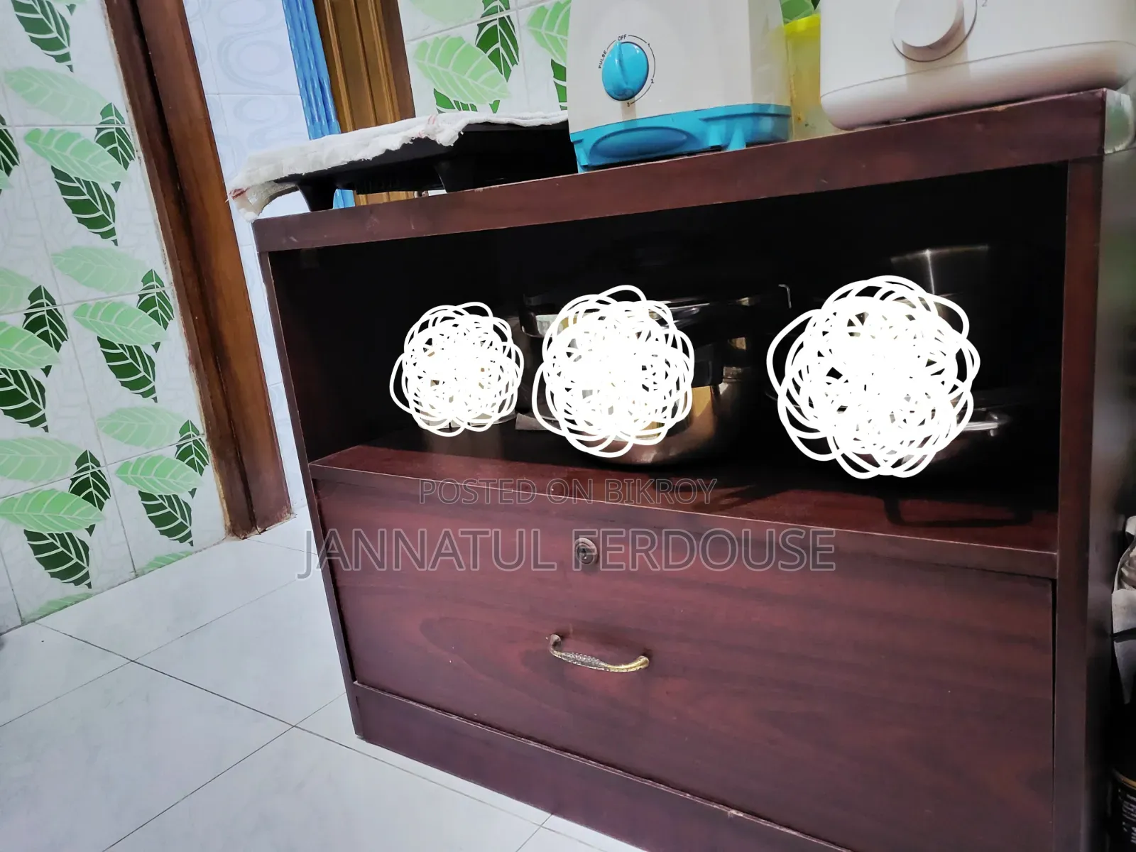 Kitchen Cabinet
