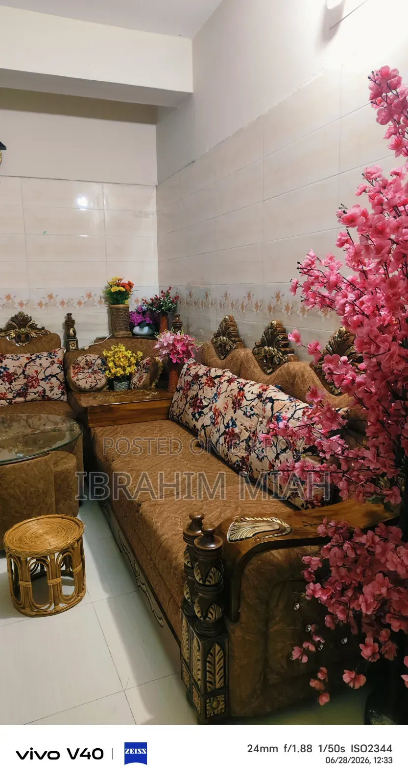 I purchased this corner sofa from Akbar Furniture