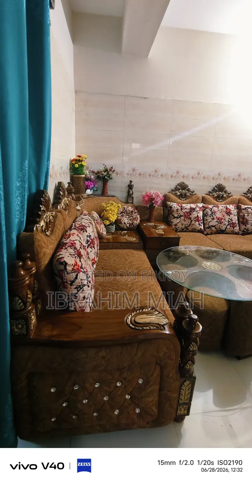 I purchased this corner sofa from Akbar Furniture