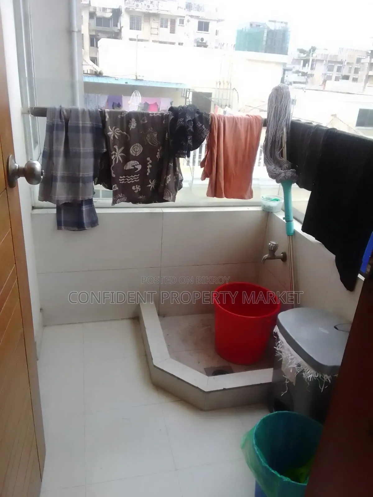 গুলশানে ভাড়ার জন্য ফার্নিশড ৩ বেডরুমের অ্যাপার্টমেন্ট