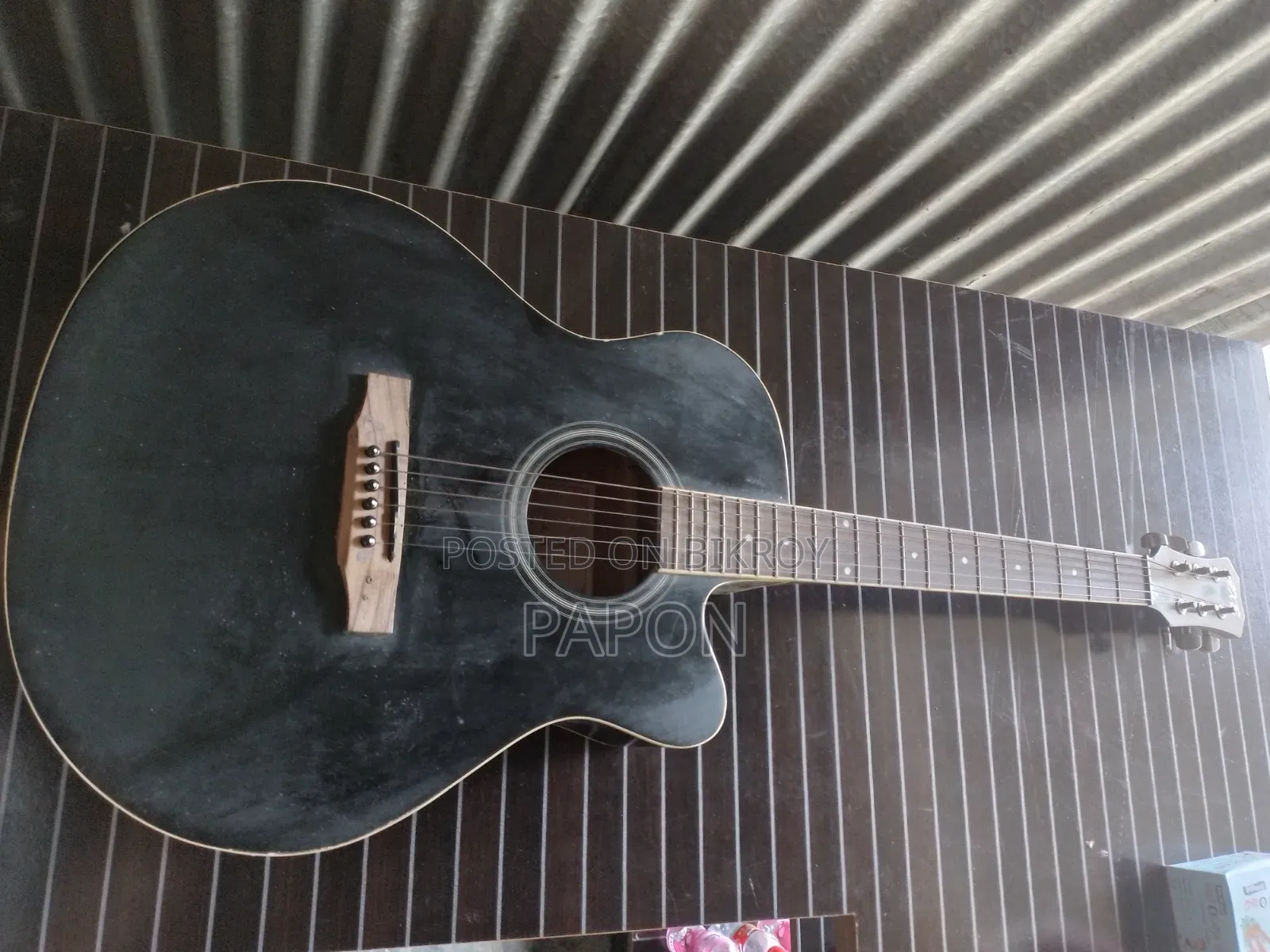 Axe Guitar বিক্রি করা হবে ২৫০০ টাকা