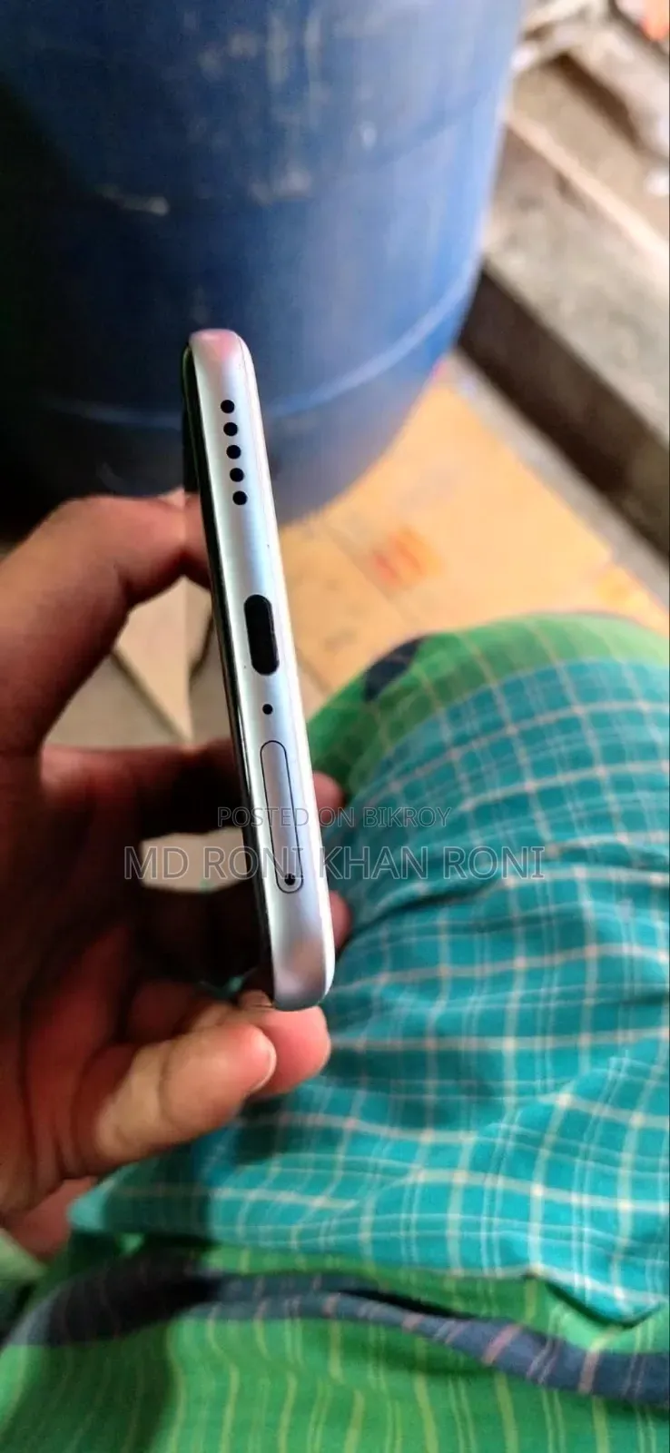 iQOO Z10 128 GB Silver