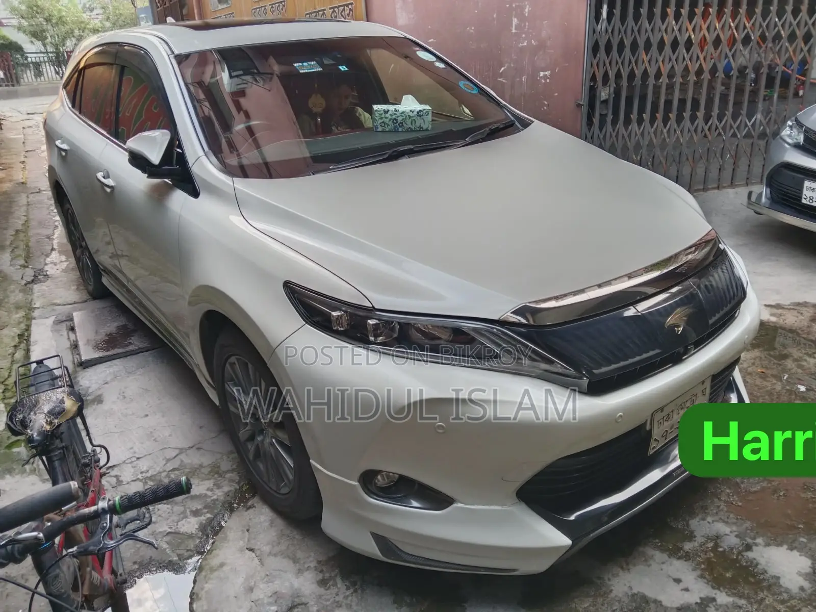 Toyota Harrier 2.0 4WD 2015 White