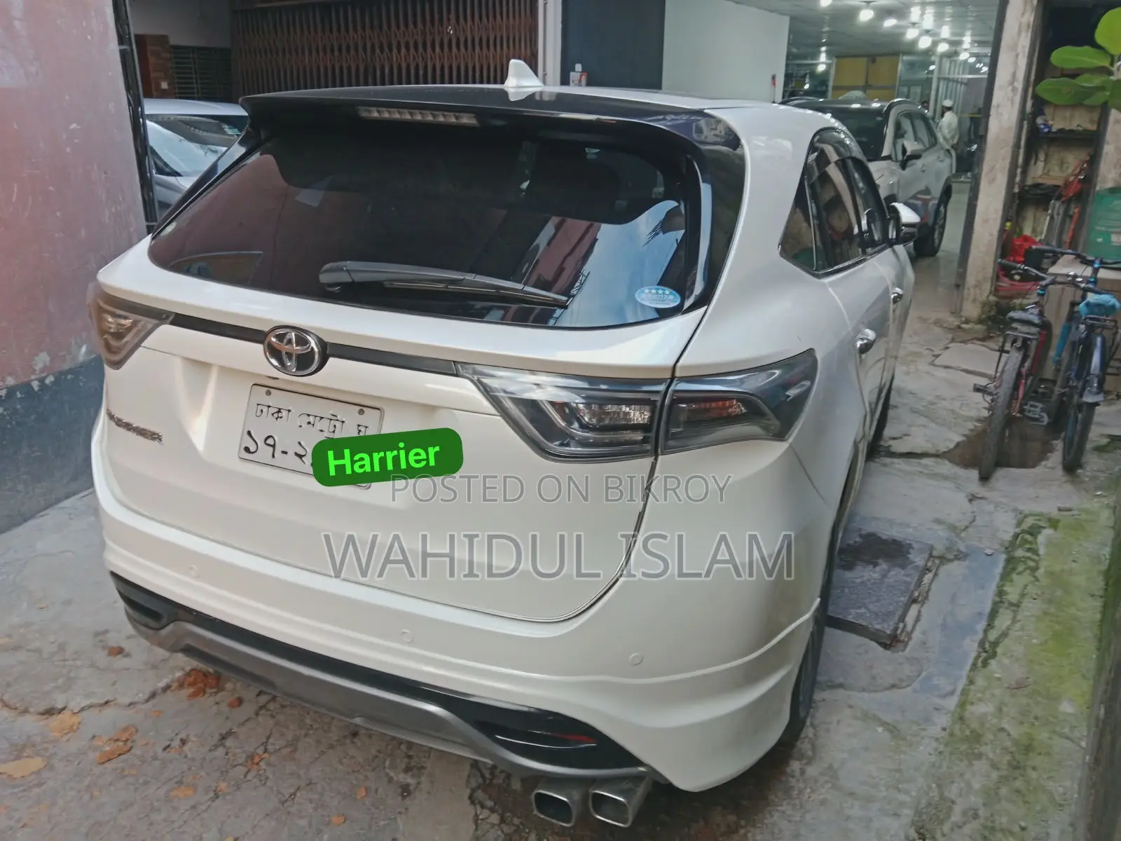 Toyota Harrier 2.0 4WD 2015 White