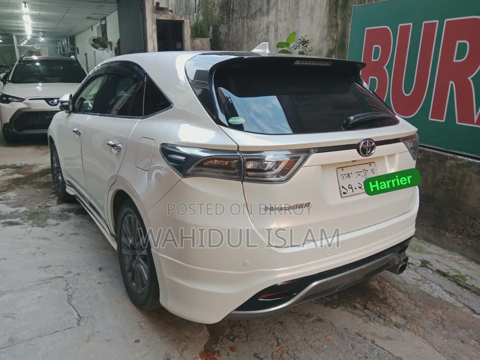 Toyota Harrier 2.0 4WD 2015 White