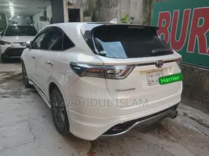 Toyota Harrier 2.0 4WD 2015 White