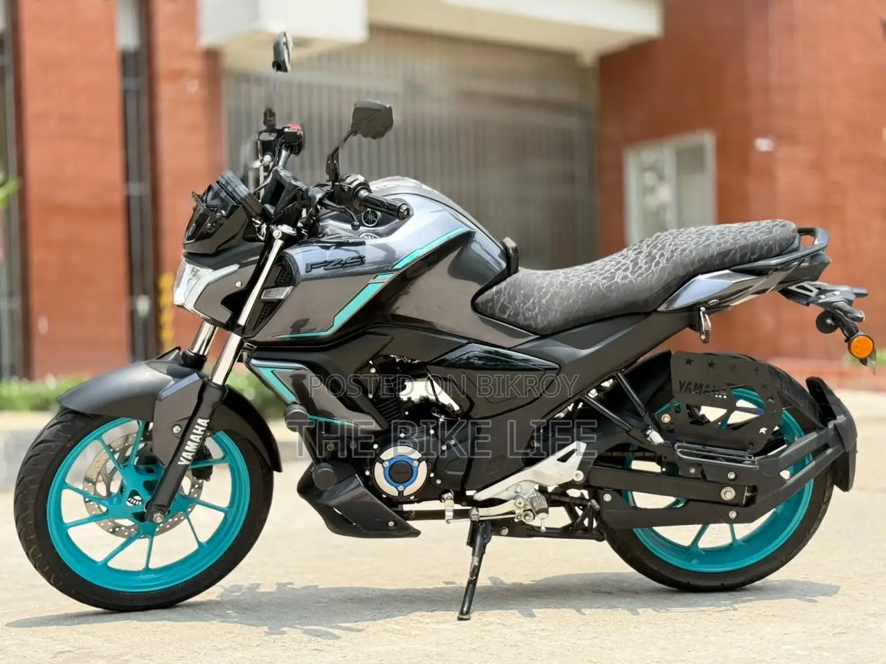 Yamaha FZ 2026 Gray