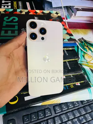 অ্যাপল আইফোন এক্সআর ৬৪ জিবি গোল্ড