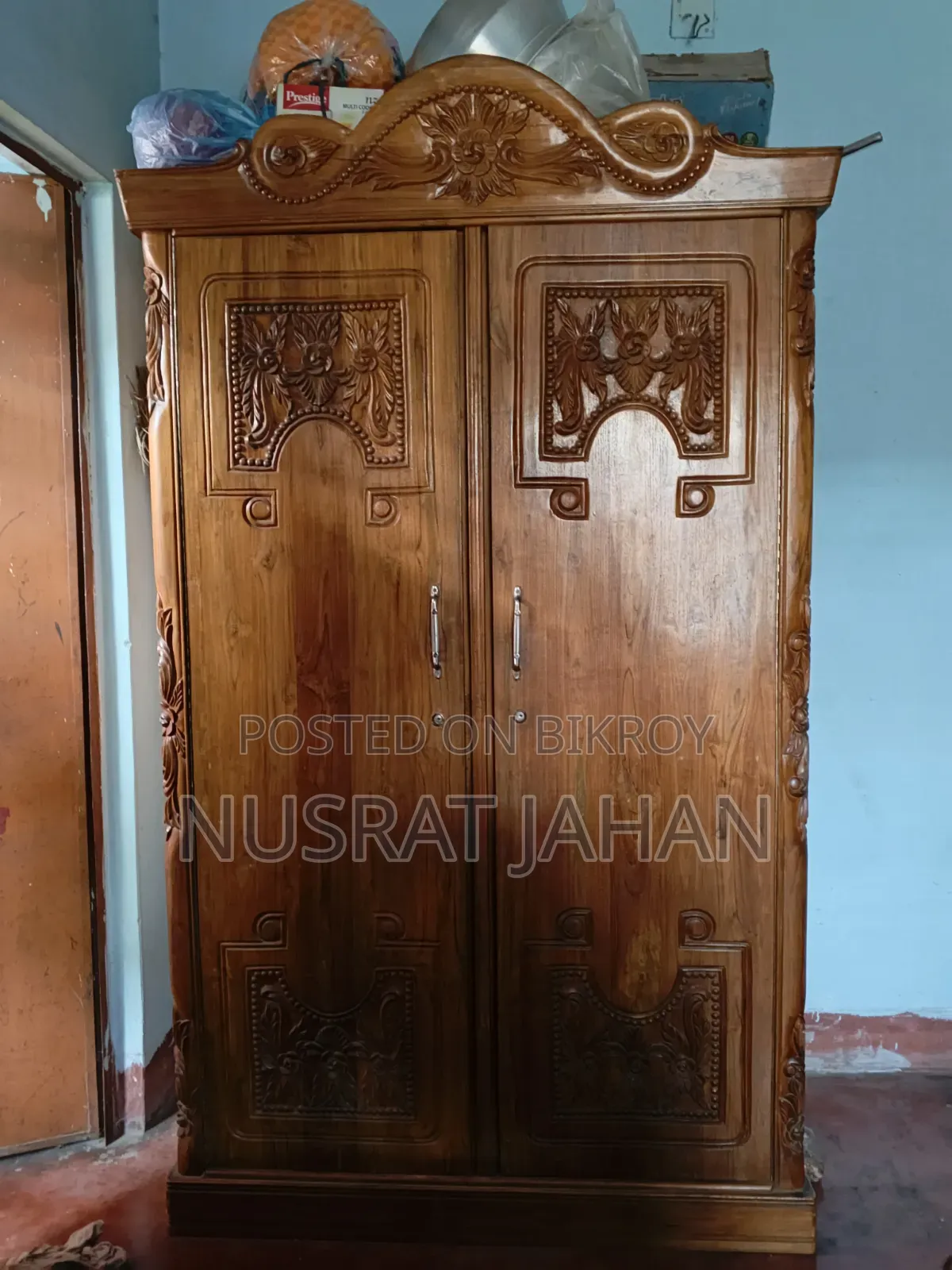 Teak Wood Almirah