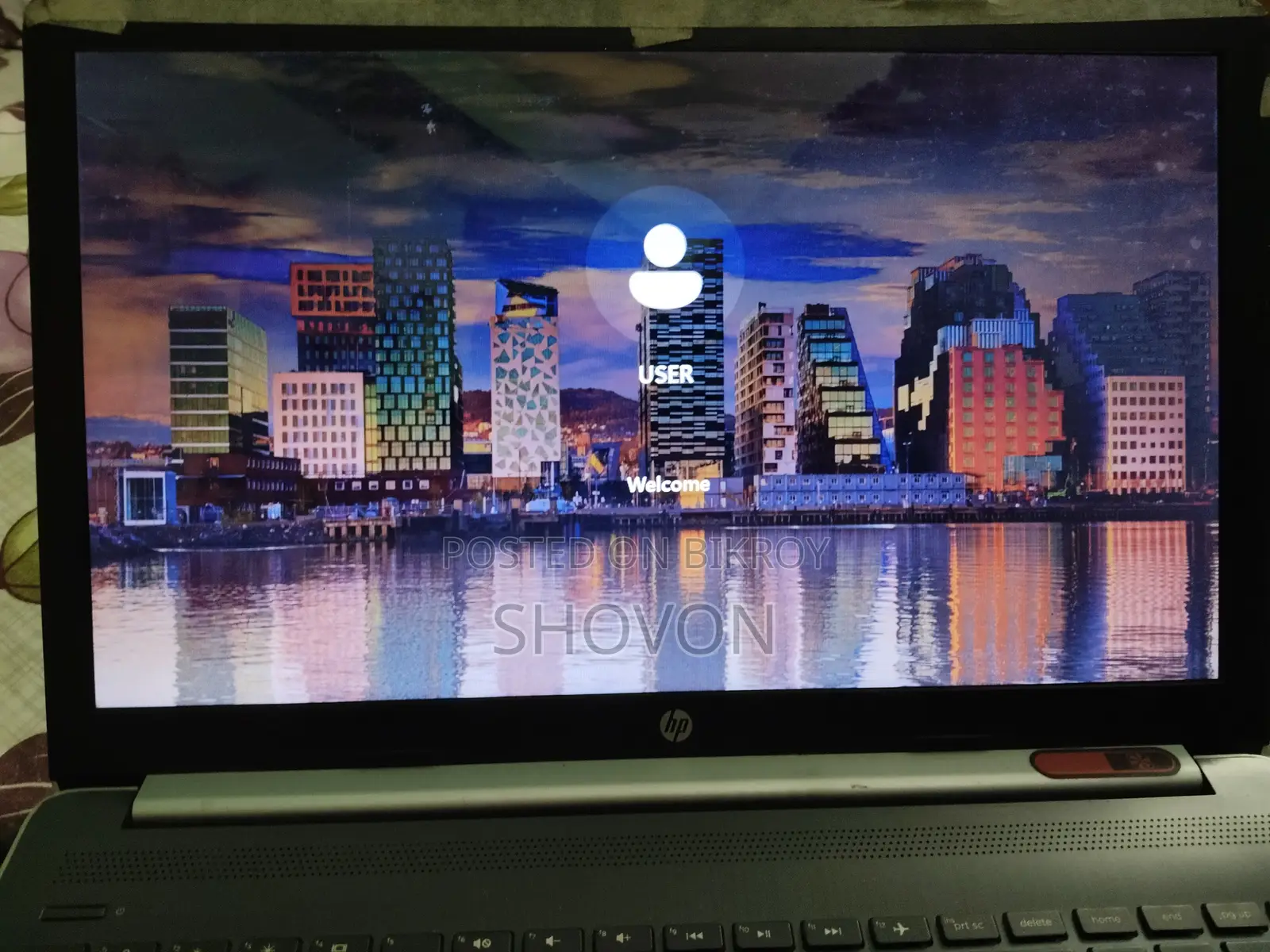 Laptop HP 14-dq1088wm 8GB Intel Core i7 SSD 1T