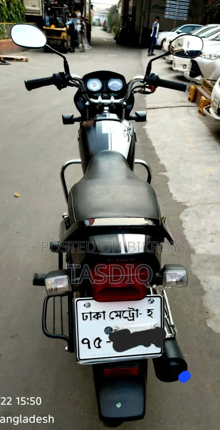 হিরো স্প্লেন্ডার প্লাস ২০২৫ গ্রে