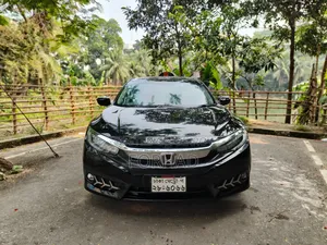 হোন্ডা সিভিক ২০১৮ কালো