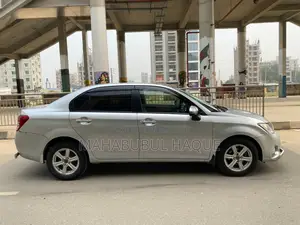 টয়োটা এক্সিও ১.৫ এক্স ২ডব্লিউডি ২০১৩ সিলভার