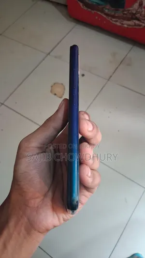 Vivo Y15 64 GB Blue