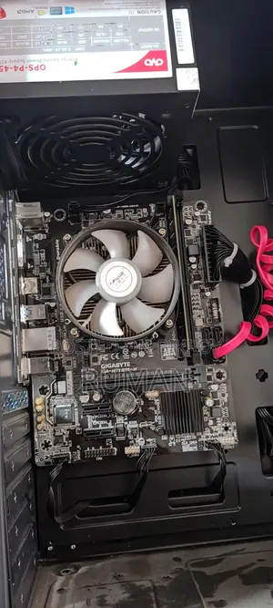 Gigabyte GA-H110MSTX-HD3-ZK 8GB Intel Core I7 SSD 128GB