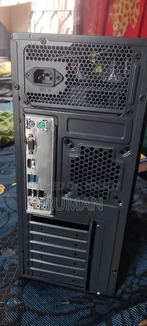 Gigabyte GA-H110MSTX-HD3-ZK 8GB Intel Core I7 SSD 128GB