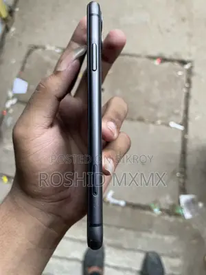 Apple iPhone 11 64 GB Black