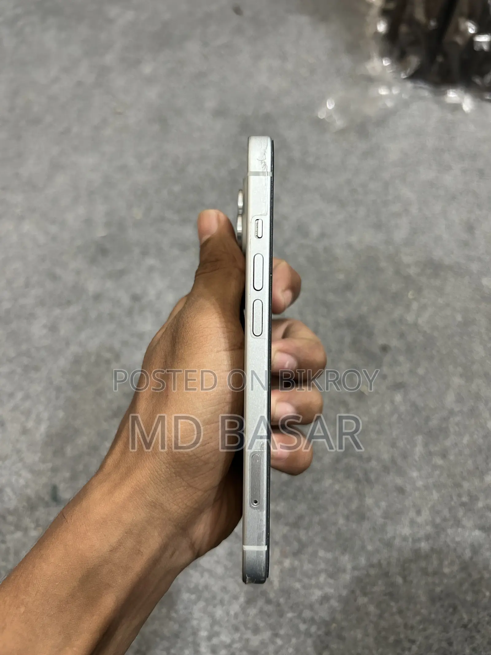New Apple iPhone 15 128 GB Blue