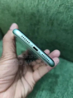 অ্যাপল আইফোন ১১ ৬৪ জিবি