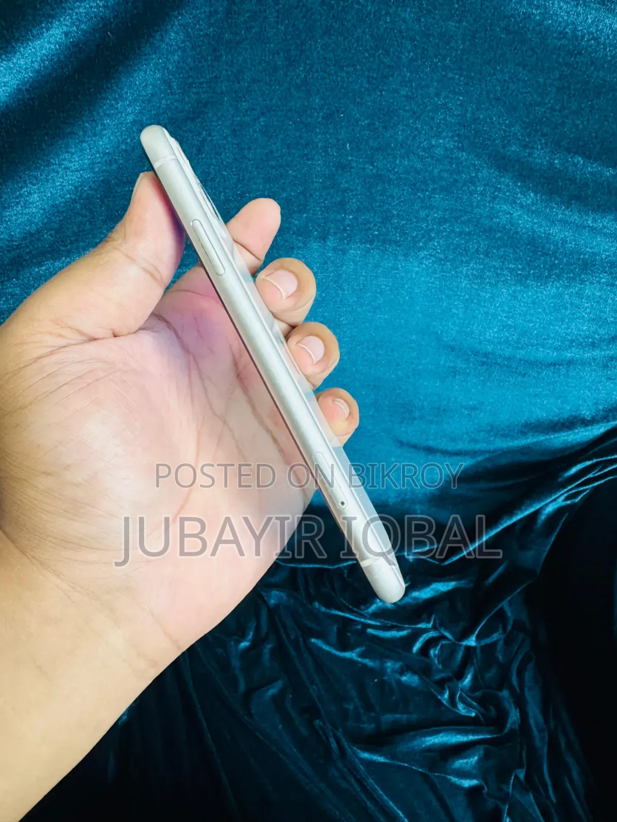 অ্যাপল আইফোন ১১ ১২৮ জিবি সাদা