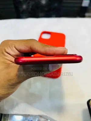 অ্যাপল আইফোন ১১ ৬৪ জিবি রেড