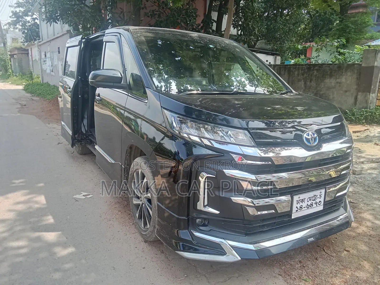 Toyota Noah 2023 Black