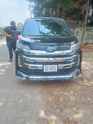 Toyota Noah 2023 Black