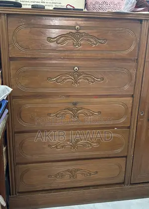 Teak wood wardrobe, selling because I will buy a new one